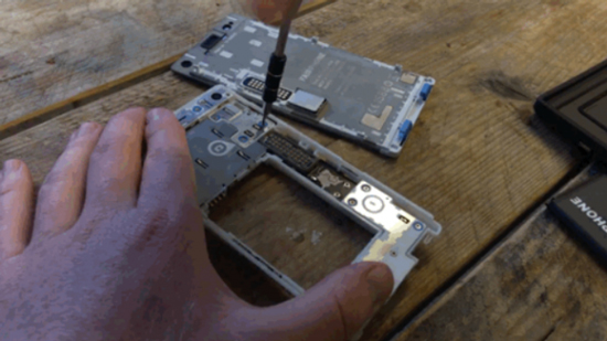 模塊化手機(jī)評(píng)測(cè)：配置中端價(jià)格太貴！