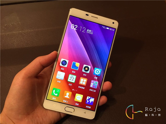 金立M5 Plus上手簡評(píng)：均衡美學(xué)，續(xù)航為王