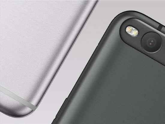 HTC終于放棄多下巴設(shè)計 但恐怕無濟于事了