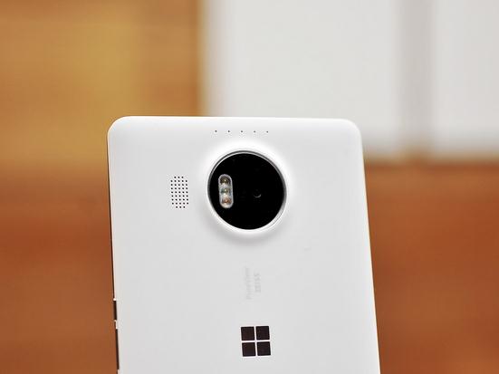 手機(jī)問題多多，微軟Lumia 950XL慘遭下架