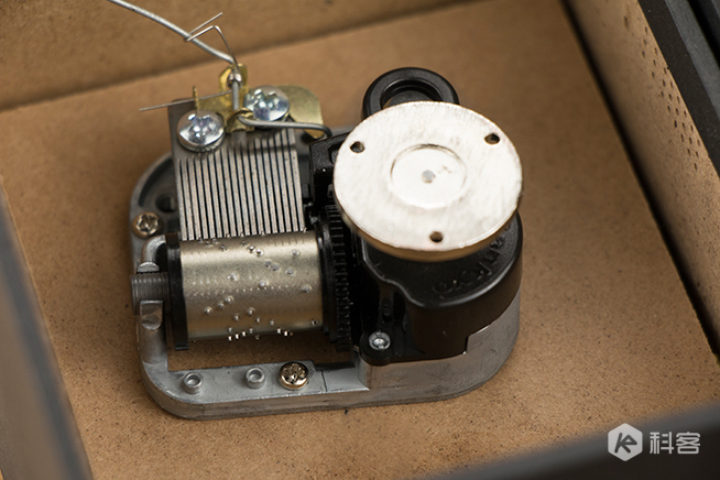 精致的新年禮物 魅族原創(chuàng)音樂(lè)OTG U盤圖賞