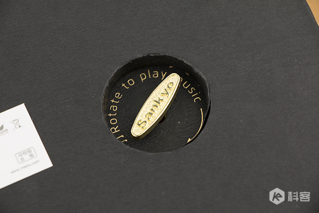 精致的新年禮物 魅族原創(chuàng)音樂(lè)OTG U盤圖賞