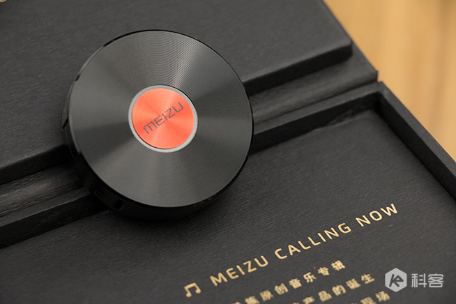 精致的新年禮物 魅族原創(chuàng)音樂(lè)OTG U盤圖賞