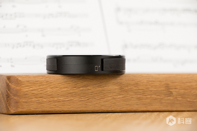 精致的新年禮物 魅族原創(chuàng)音樂(lè)OTG U盤圖賞