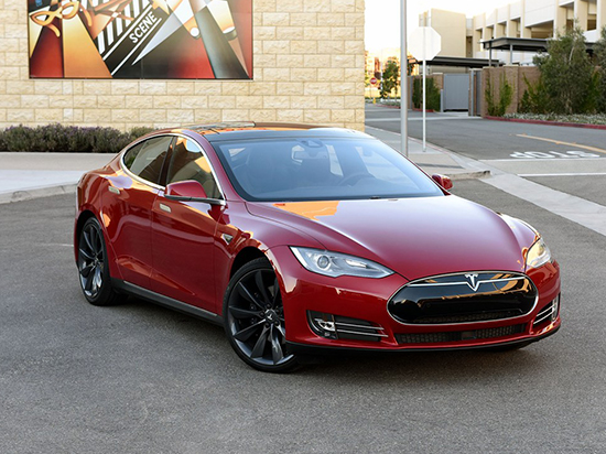 特斯拉“召喚”功能很酷！2年內(nèi)使用范圍可達全國