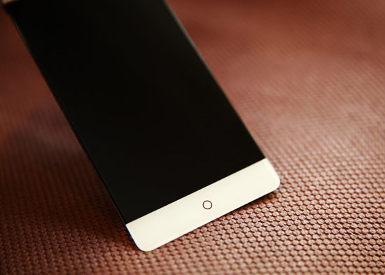 nubia Z11再耍黑科技：無邊框+雙攝像頭