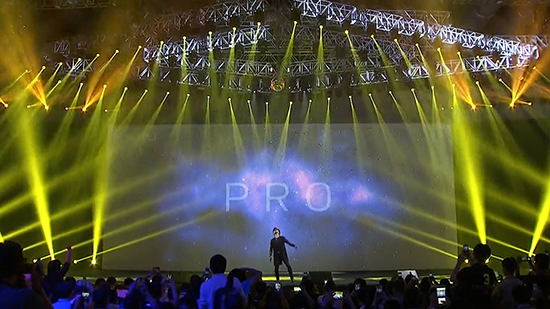 視頻：2015發(fā)布會(huì)誰家強(qiáng)？魅族嗨/錘子傷/小米煩