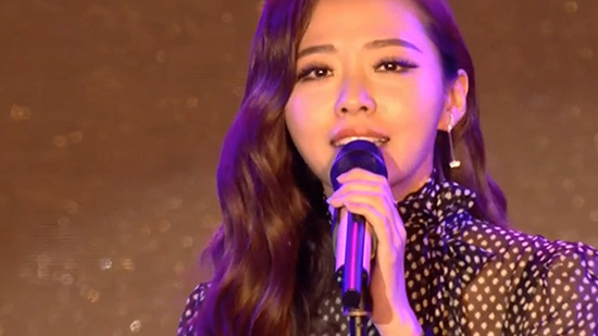 視頻：2015發(fā)布會(huì)誰家強(qiáng)？魅族嗨/錘子傷/小米煩