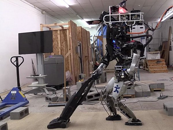 無人駕駛也要司機(jī)？谷歌機(jī)器人Atlas能幫你