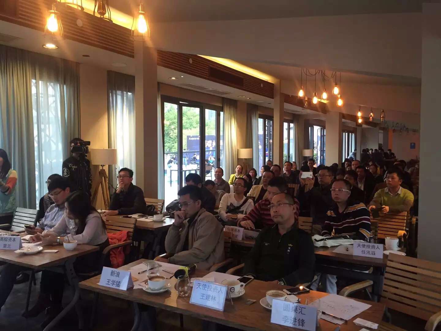 創(chuàng)業(yè)者看過來：大咖投資人入駐圓桌匯