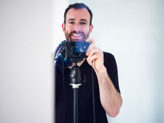 想要智能鏡子？自己動(dòng)手打造一個(gè)吧！