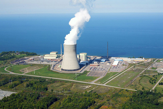 黑洞是人類的終極能源？霍金：小心玩火自焚