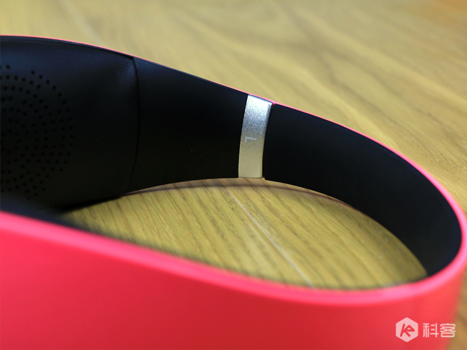 外觀略騷！ 樂(lè)視Leme藍(lán)牙耳機(jī)水滴版試用評(píng)測(cè)