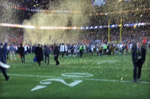 庫(kù)克用iPhone拍照太模糊，網(wǎng)友：換7P吧