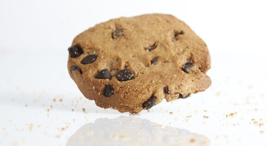 掉在地上的食物能吃嗎？究竟“5秒法則”靠不靠譜