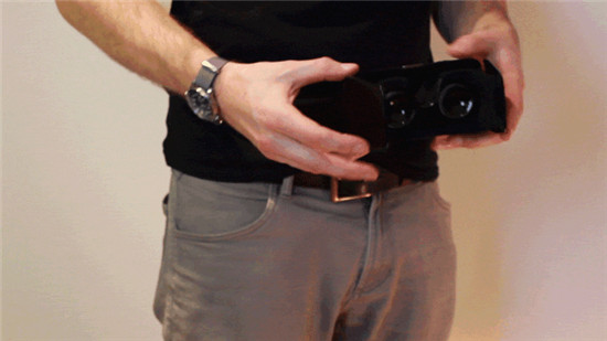 擺脫笨重配置，這款VR頭顯竟能折疊攜帶