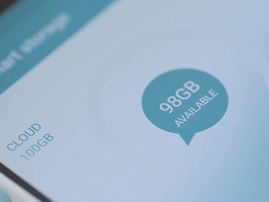 視頻： Nextbit Robin云手機(jī)上手玩 數(shù)據(jù)永不丟