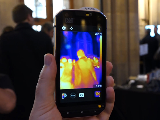 視頻：重工裝備 CAT熱感手機(jī)S60搶先看