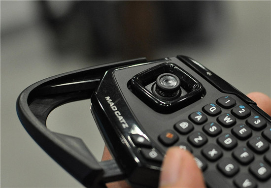 三星也被抱大腿，Mad Catz為其打造炫酷手柄鍵盤！