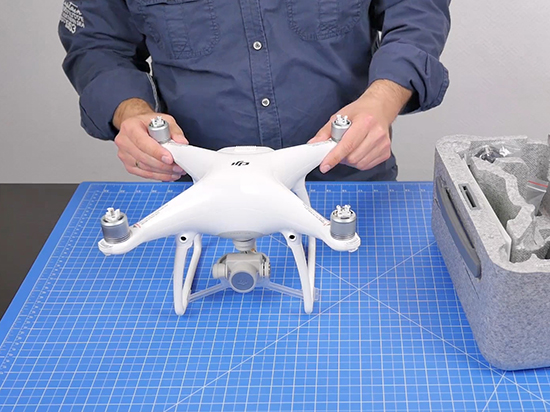 視頻：大疆Phantom 4開箱：性能與價格大提升！