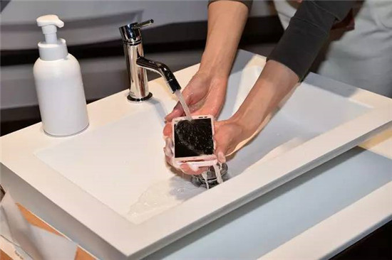 為刷存在感，廠商們帶來了這些奇葩手機(jī)