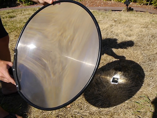 太危險(xiǎn)！別讓iPhone 6s暴露在放大鏡聚光點(diǎn)下