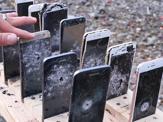 蘋果iPhone對(duì)比三星Galaxy：擋子彈誰更強(qiáng)