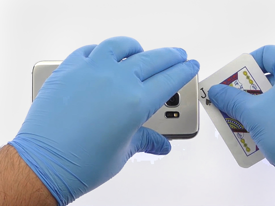 三星S7 edge換電池簡(jiǎn)單 但后果很嚴(yán)重