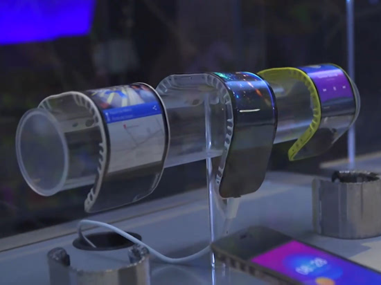 聯(lián)想推出柔性屏幕手機：請隨便掰彎吧