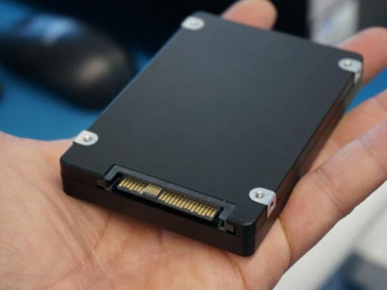 三星15TB固態(tài)硬盤開賣：一塊頂一臺電腦！