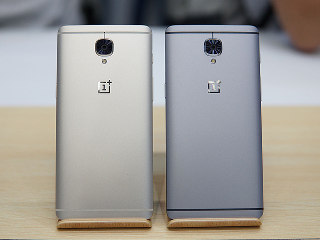 一加手機3現(xiàn)場圖賞：這手感摸過都說爽！