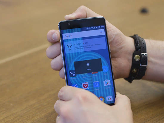 只專注做旗艦 一加手機(jī)3上手體驗(yàn)