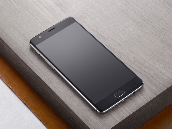 官方否認(rèn)一加3備貨百萬(wàn)，但不是PPT手機(jī)