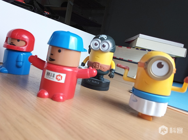 大內(nèi)存加大電量！360 N4S手機(jī)搶先評測