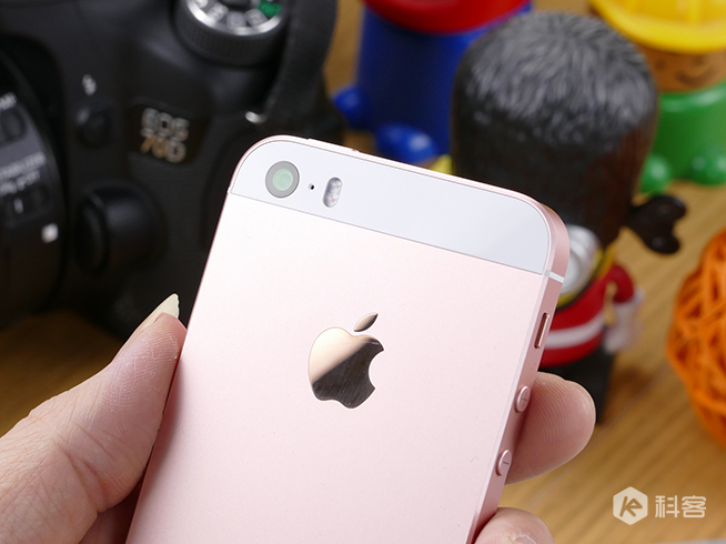 嗨科技：閃光燈誰(shuí)靠譜？魅族PRO 6對(duì)比OPPO/索尼/蘋(píng)果