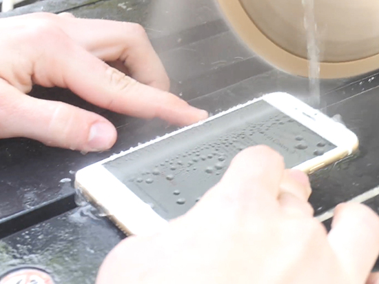 大寫的服！居然用切割機(jī)DIY最個(gè)性的iPhone 6s