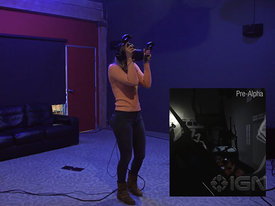 膽小者勿進？妹子用VR頭盔玩《鬼影實錄》被嚇到尖叫