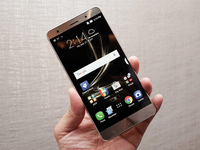 華碩搶首發(fā)？ZenFone 3 Deluxe驚現(xiàn)驍龍821版