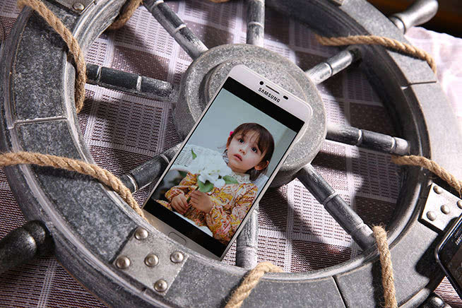 三星Galaxy C5/C7體驗(yàn)：剛剛好的金屬實(shí)力派