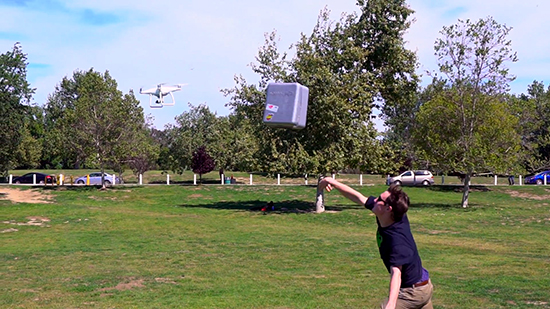 視頻：大疆Phantom 4障礙物感知系統(tǒng)極限測試