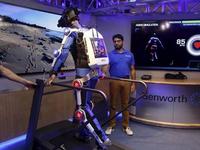 不用時光機(jī)，這款機(jī)器同樣可以讓你秒變“爺爺”