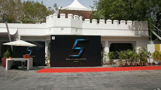 如此華麗走出國門！小米5印度發(fā)布會(huì)現(xiàn)場(chǎng)曝光