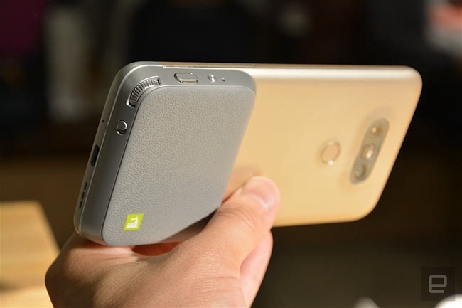 科客晚報(bào) 索尼又有黑科技新旗艦！榮耀V8雙攝像頭太美