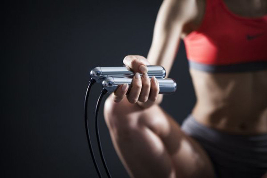 AR即視感的智能跳繩來(lái)了，能在空中能顯示數(shù)據(jù)