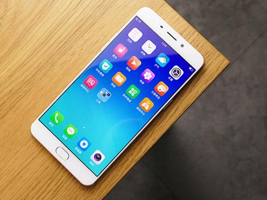  告別充電漫長(zhǎng)等待！五款快速充電手機(jī)推薦