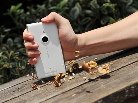 科客晚報：諾基亞不玩手機(jī)了？LG推出一體指紋識別模組