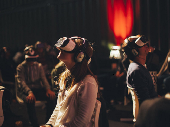 VR元年，張藝謀也說想拍VR電影了！