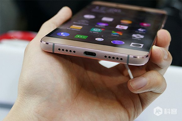 虛驚一場！蘋果iPhone 7不會取消3.5mm耳機插孔