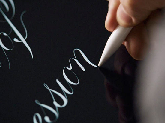 科客晚報：iPhone 7保留3.5mm接口？三星或推出折疊手機