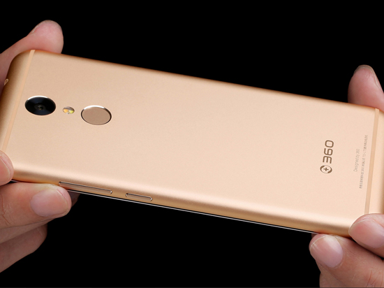 誰(shuí)說(shuō)手機(jī)不能煲??？讓你練就“葛優(yōu)癱”